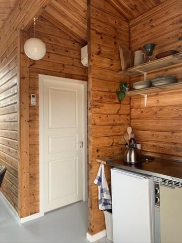Fjand Badeby - Guesthouse, Cottages And Colony Ulfborg Bagian luar foto
